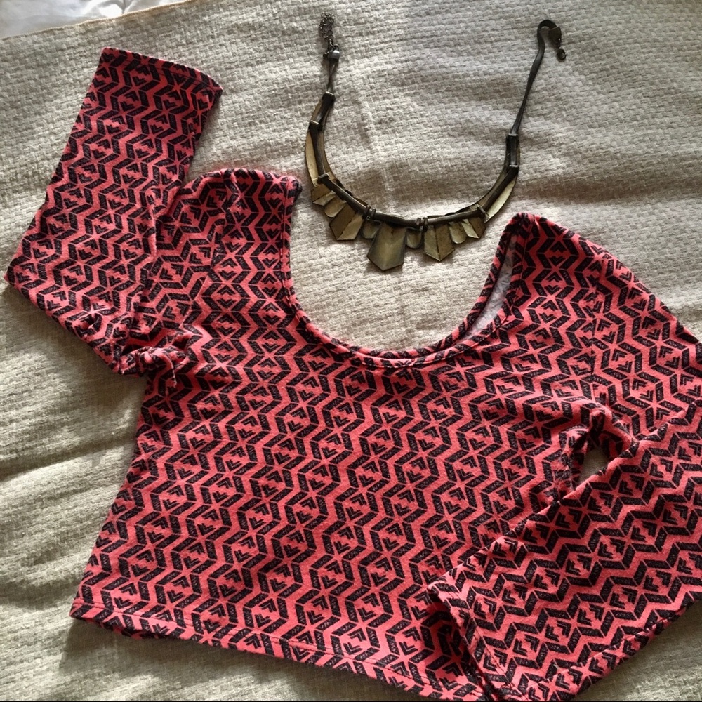 👄Charlotte Russe Crop Top👄
